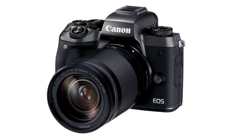 Canon EOS M5 + 18-150 mm IS STM + adaptér EF-EOS M