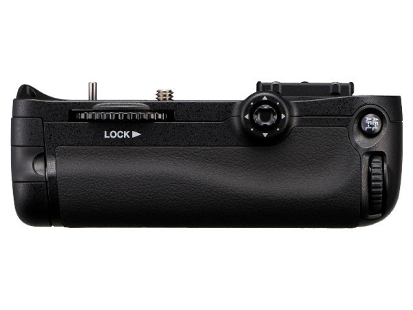 Nikon MB-D11 Battery Pack pro Nikon D7000