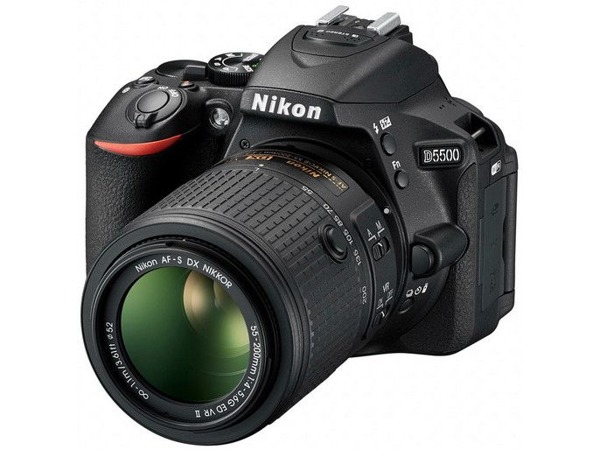 Nikon D5500 + 18-55 mm VR II + 55-200 mm VR II