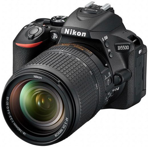 Nikon D5500 + 18-140 mm VR