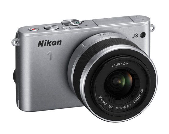 Nikon 1 J3 + 10-30 mm stříbrný