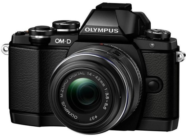 Olympus OM-D E-M10 + 14-42 II R černý