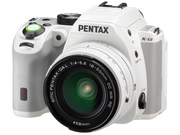 Pentax K-S2 + 18-50 WR bílý