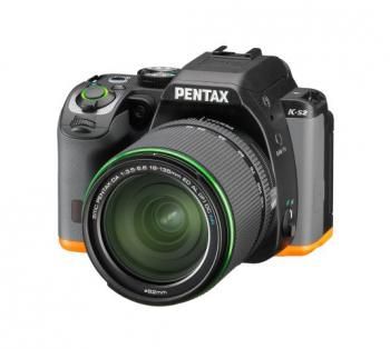 Pentax K-S2 + 18-135 WR černý/oranžový