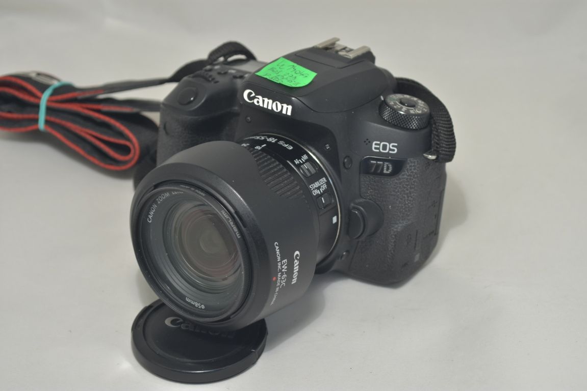 K 14049 CANON EOS 77D + CANON EF-S 18-55 IS STM