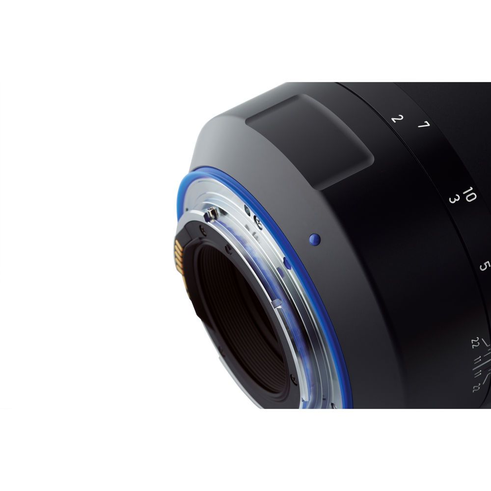 ZEISS Milvus 135mm f/2 ZE pro Canon 