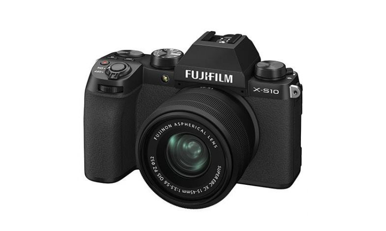 Fujifilm X-S10 + 15-45mm