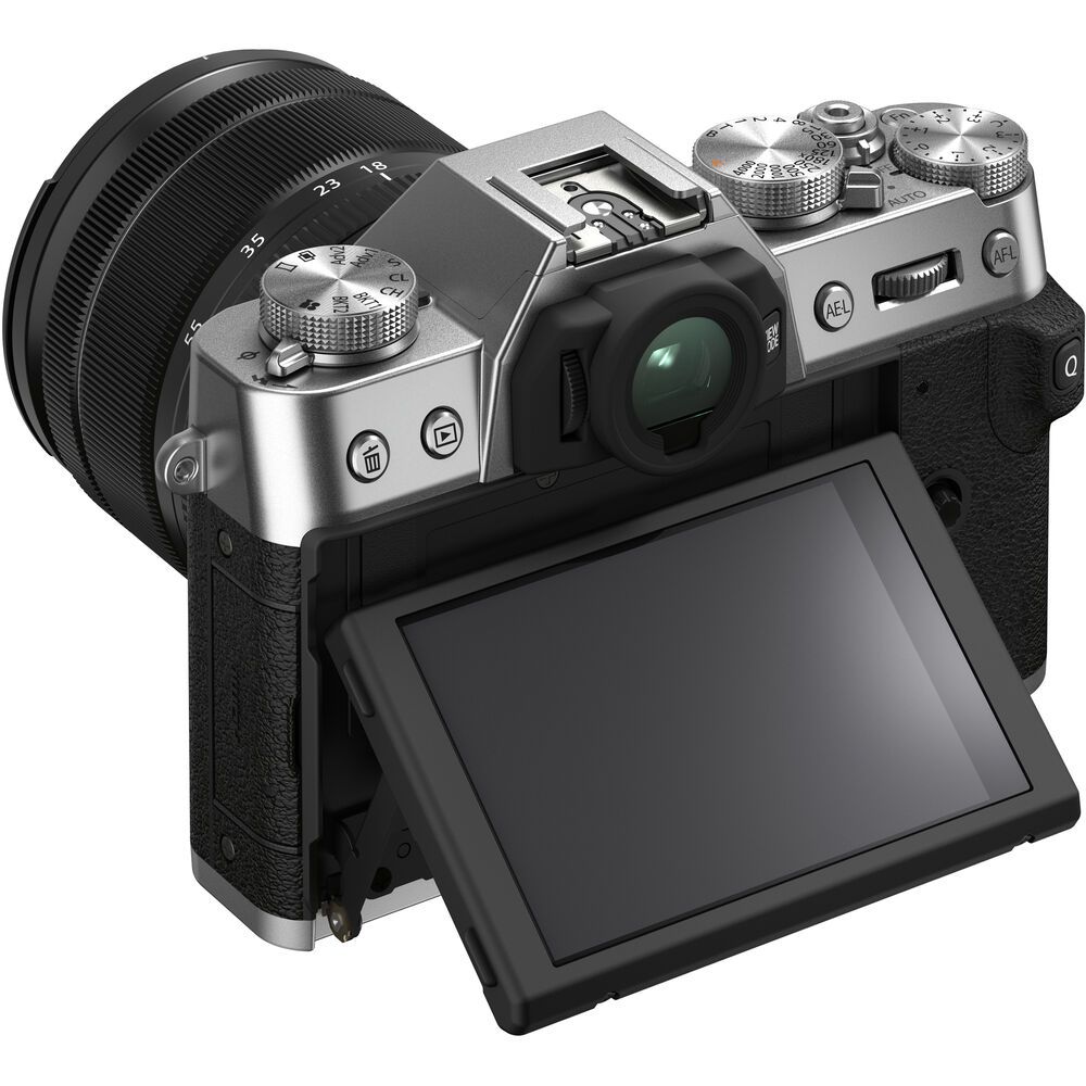 Fujifilm X-T30 II + 18-55mm 