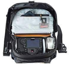 Lowepro brašna Nova 180 AW II (black) 