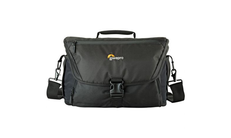 Lowepro brašna Nova 200 AW II (black)