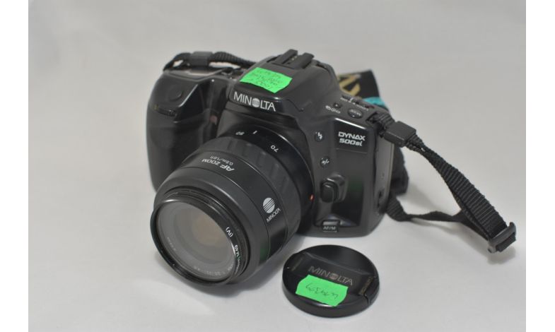K 14314 MINOLTA DYNAX 500 si + MINOLTA 35-70 AF