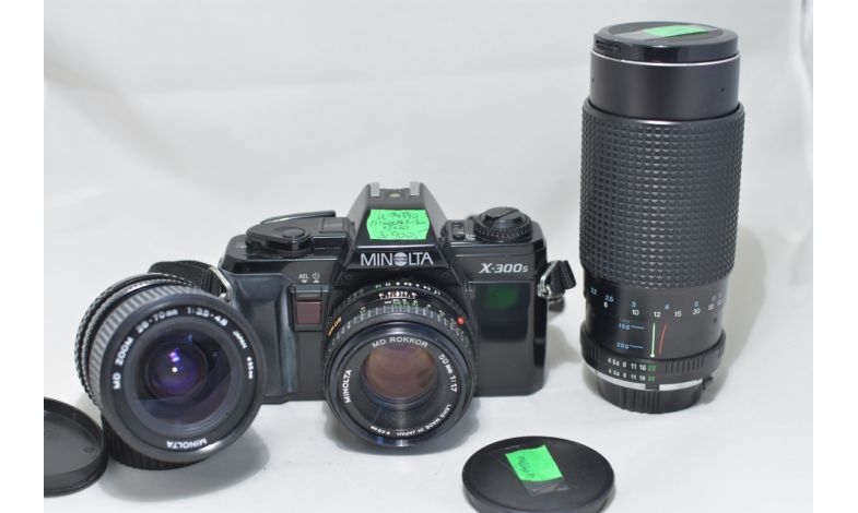 K 14540 MINOLTA X-300s + 3 x OBJEKTIV.