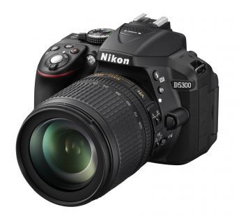 NIKON D5300 černý + 18-105 mm VR