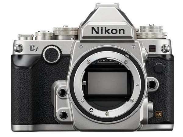 Nikon Df stříbrný