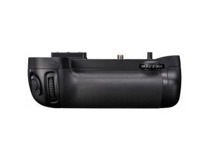 Nikon MB-D15 bateriový grip - obrázek