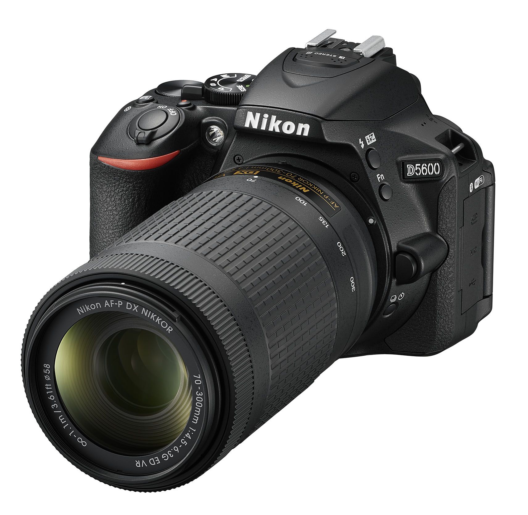 Nikon D5600 + AF-P 18-55 VR + AF-P 70-300 VR 