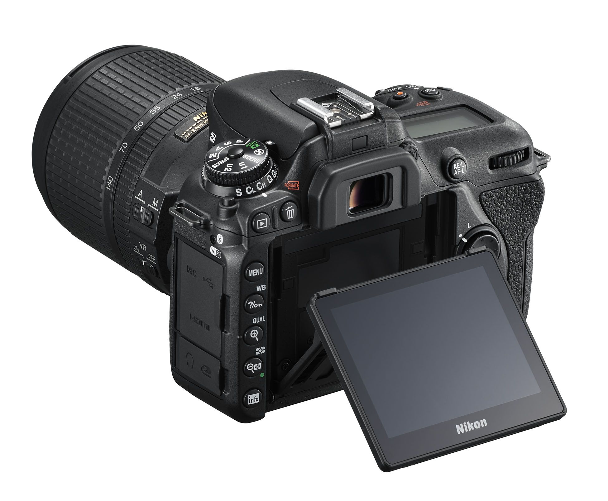 Nikon D7500 + 18-140 mm VR 