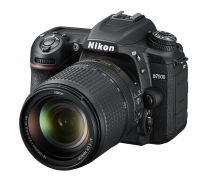 Nikon D7500 + 18-140 mm VR - obrázek