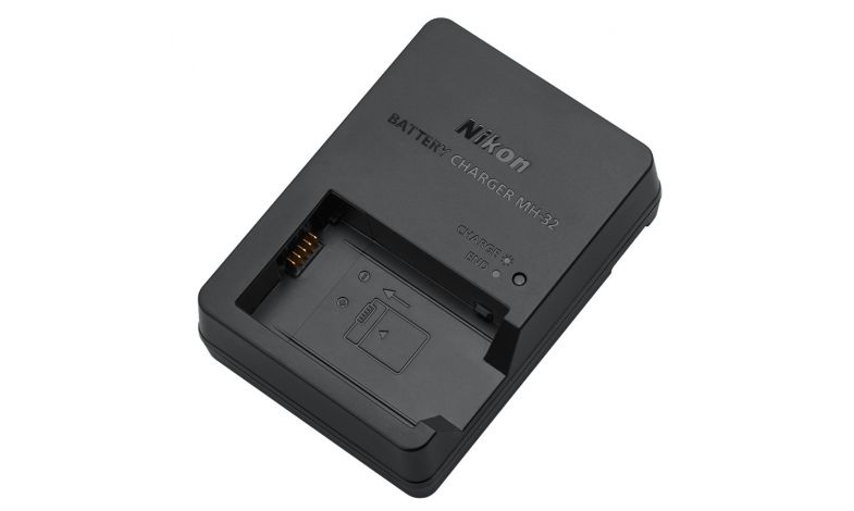 Nikon MH-32 nabíječka baterií