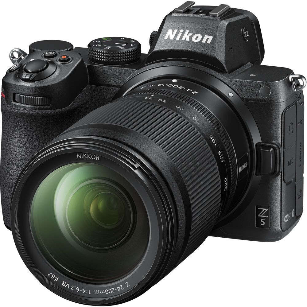 Nikon Z5 + 24-200mm