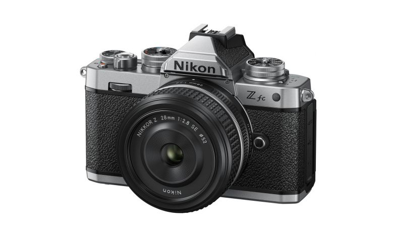 Nikon Z fc + 28mm SE