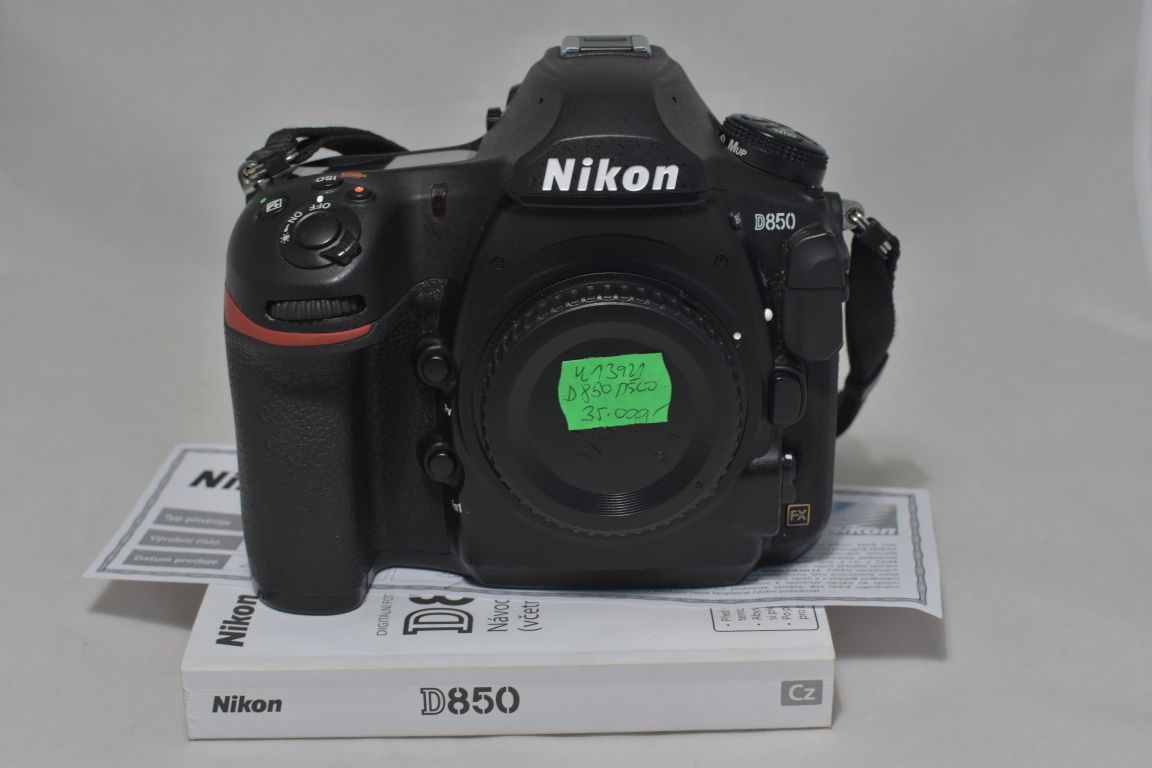 K 13921 NIKON D850 FX TĚLO.