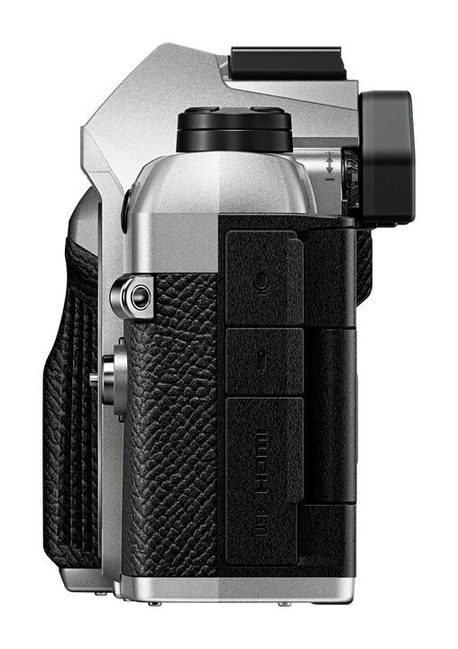 OM SYSTEM OM-5 Mark II tělo stříbrná 