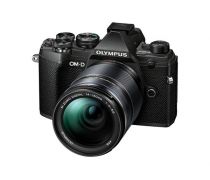 Olympus OM-D E-M5 mark III + 14-150mm - obrázek