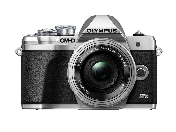 Olympus OM-D E-M10 Mark III S  + 14-42mm EZ 