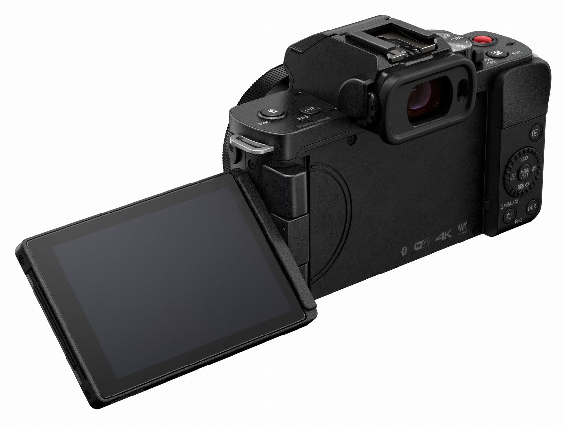 Panasonic Lumix DC-G100 + 12-32mm 