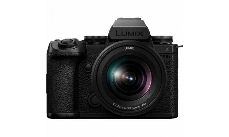 Panasonic LUMIX S5 M2X + Lumix R 20-60 + S50 kit