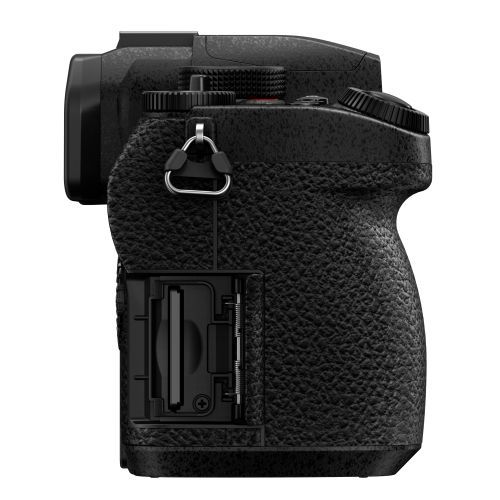 Panasonic Lumix DC-G97 + 14-140mm 